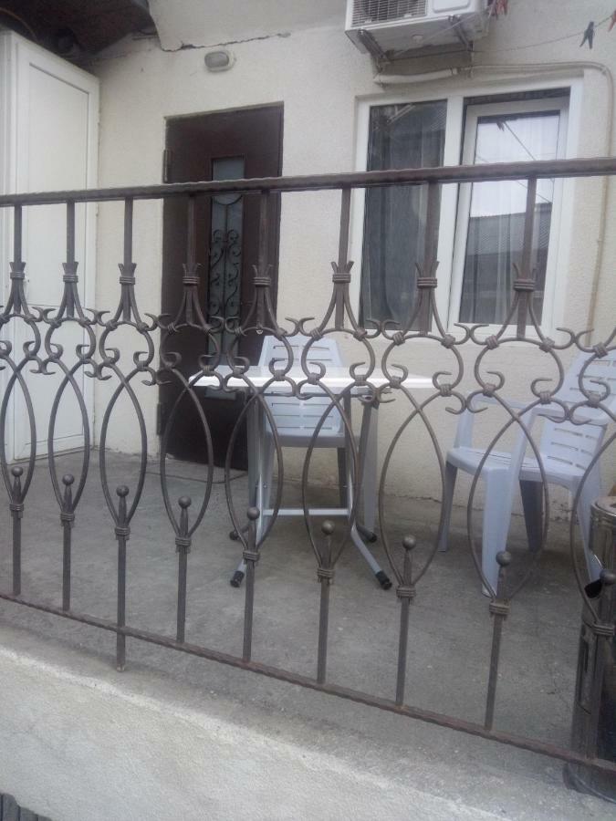 Garry Apartment Тбилиси Екстериор снимка